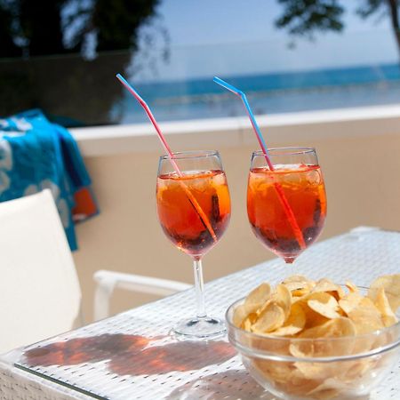 Marina Beach Suite Hotel Rimini Exterior foto