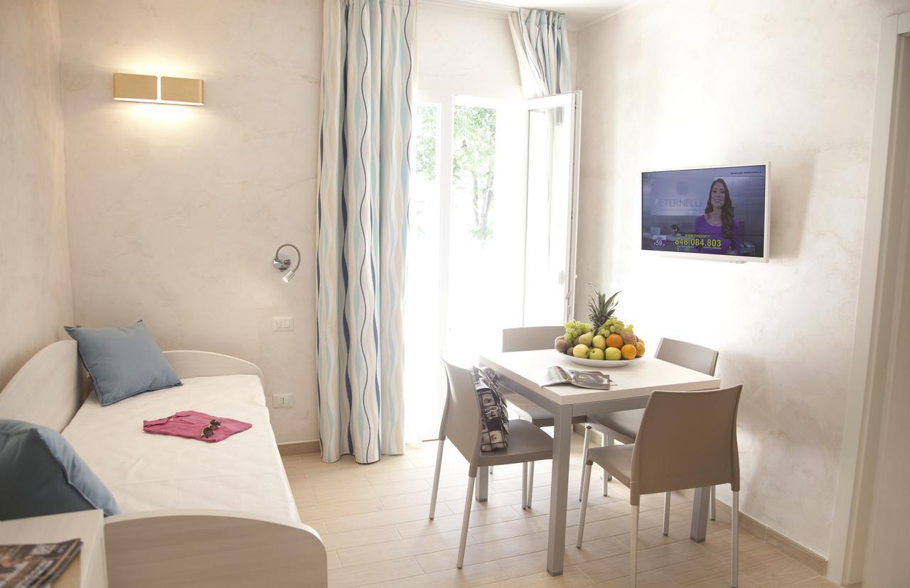 Marina Beach Suite Hotel Rimini Exterior foto